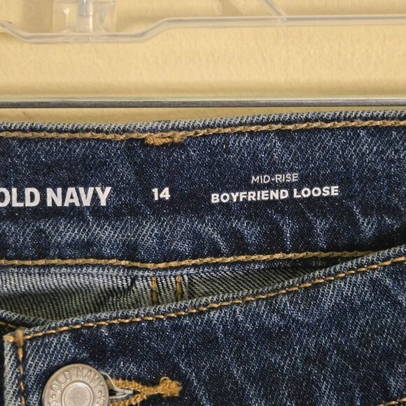 Old Navy Mid Rise Boyfriend Loose Jeans Slight Distress 2023 Size 14 - Picture 7 of 9